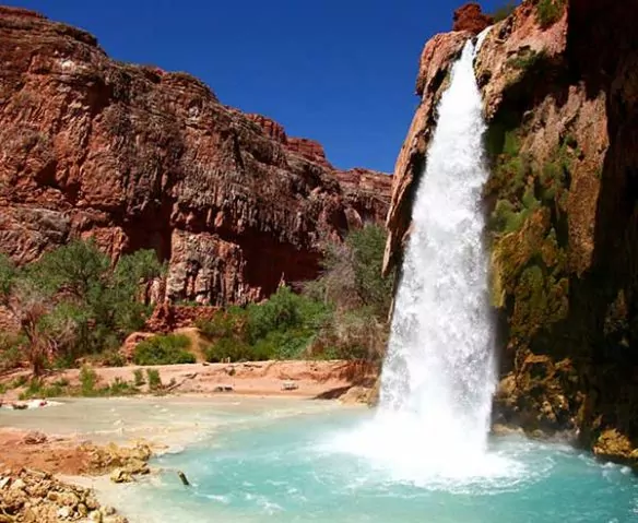 Waterfall at Havasu Falls